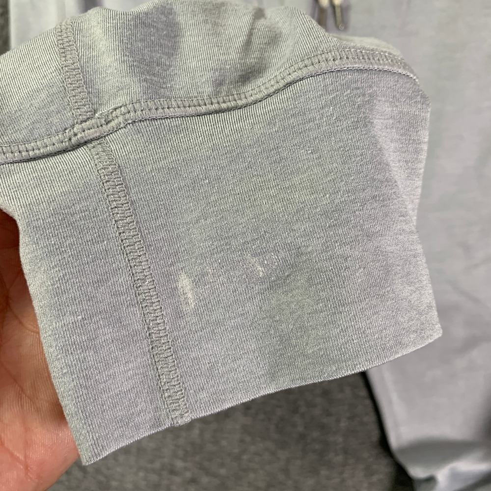 Vuori Sunday Performance Joggers Men Medium Gray Stretch Athleisure - Picture 9 of 12